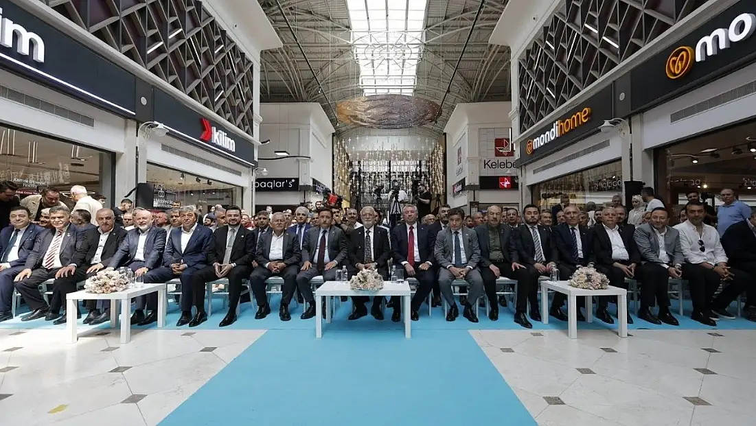 Kumsmall AVM’de 24 yeni mağaza hizmete açıldı