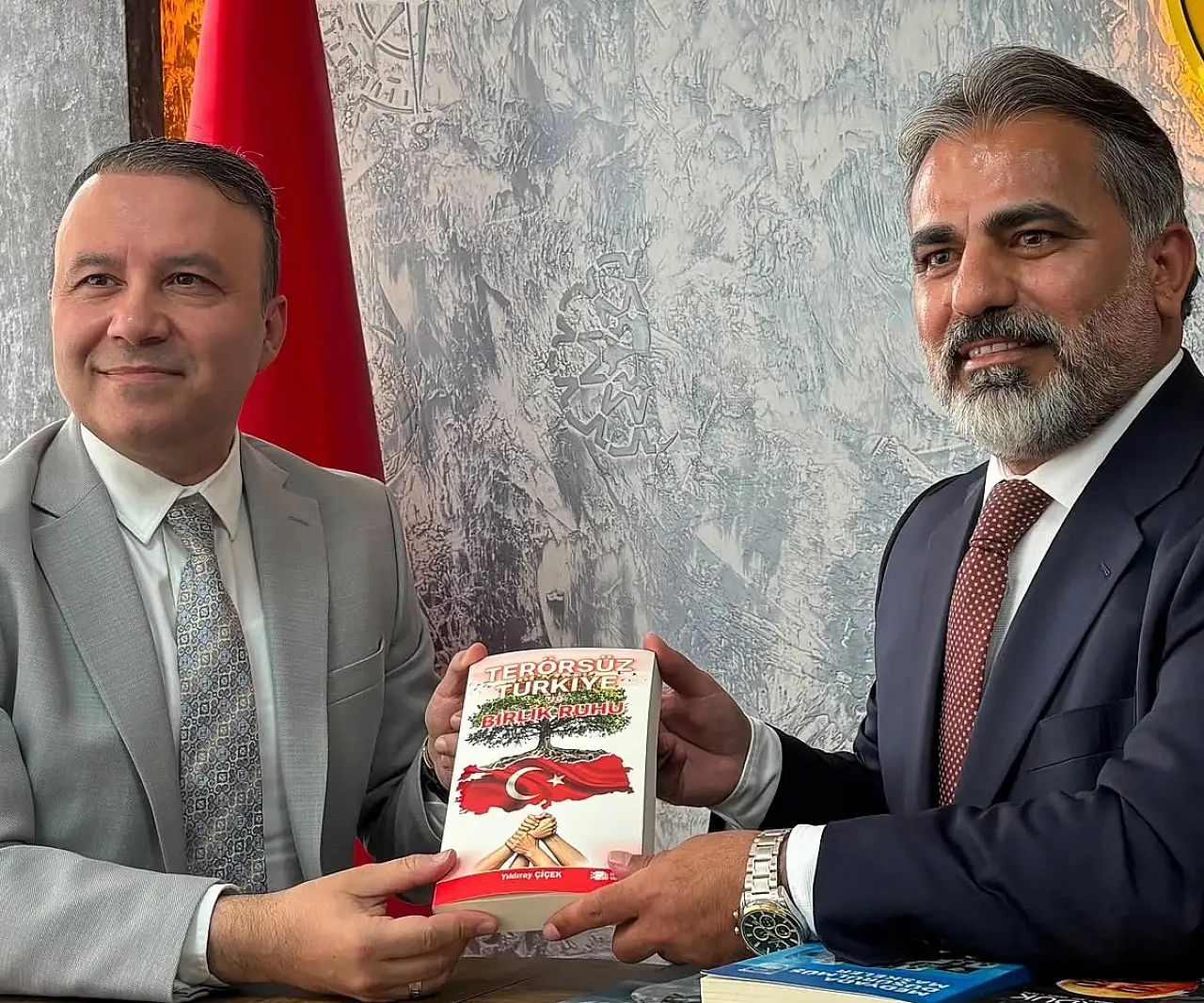 Yıldıray Çiçek'ten Erciyes Medya Ödülleri'ne övgü: Kayseri ve Türk medyası açısından önemli