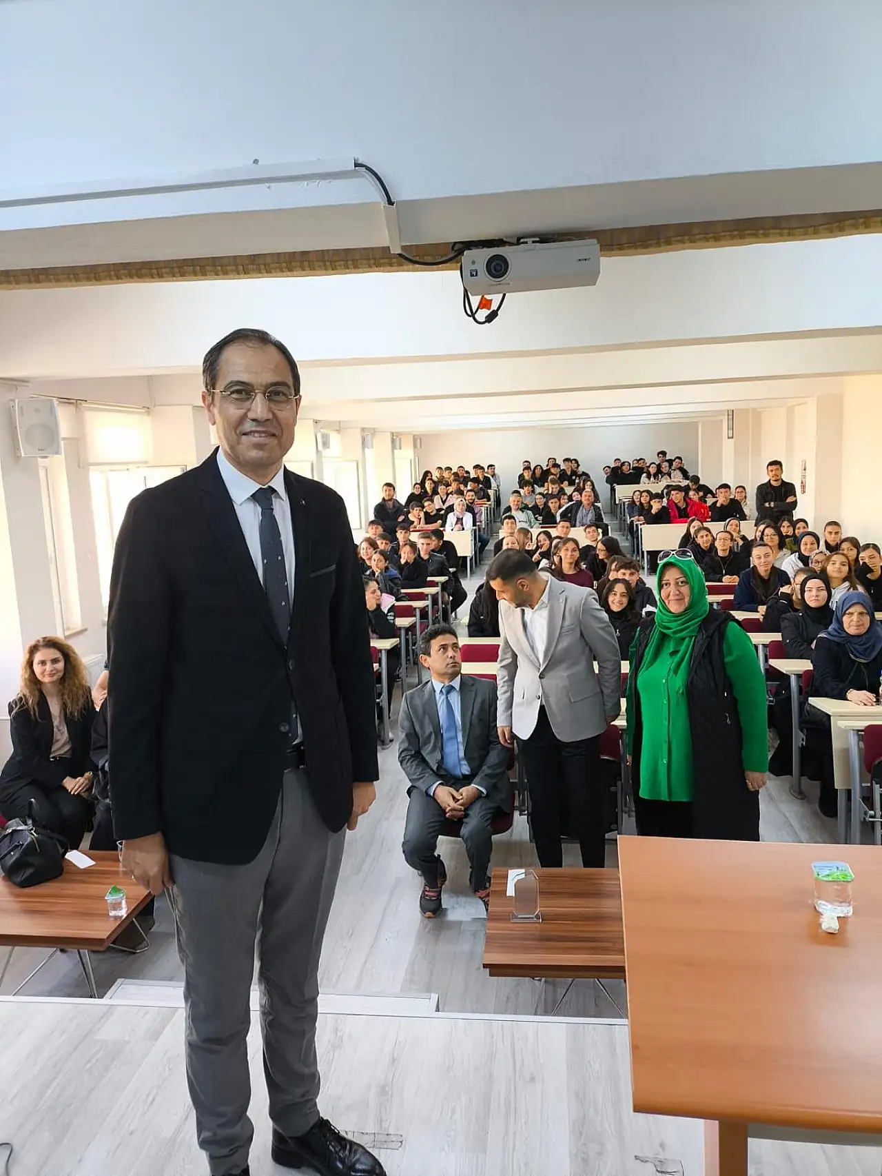 Celal Bayar Anadolu Lisesi'nden 'Sağlıklı nesil, temiz gençlik' vurgusu