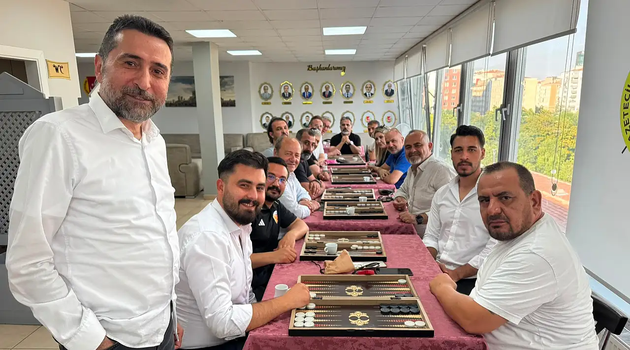 Kayseri Gazeteciler Cemiyeti'nde tavla turnuvası etkinliği