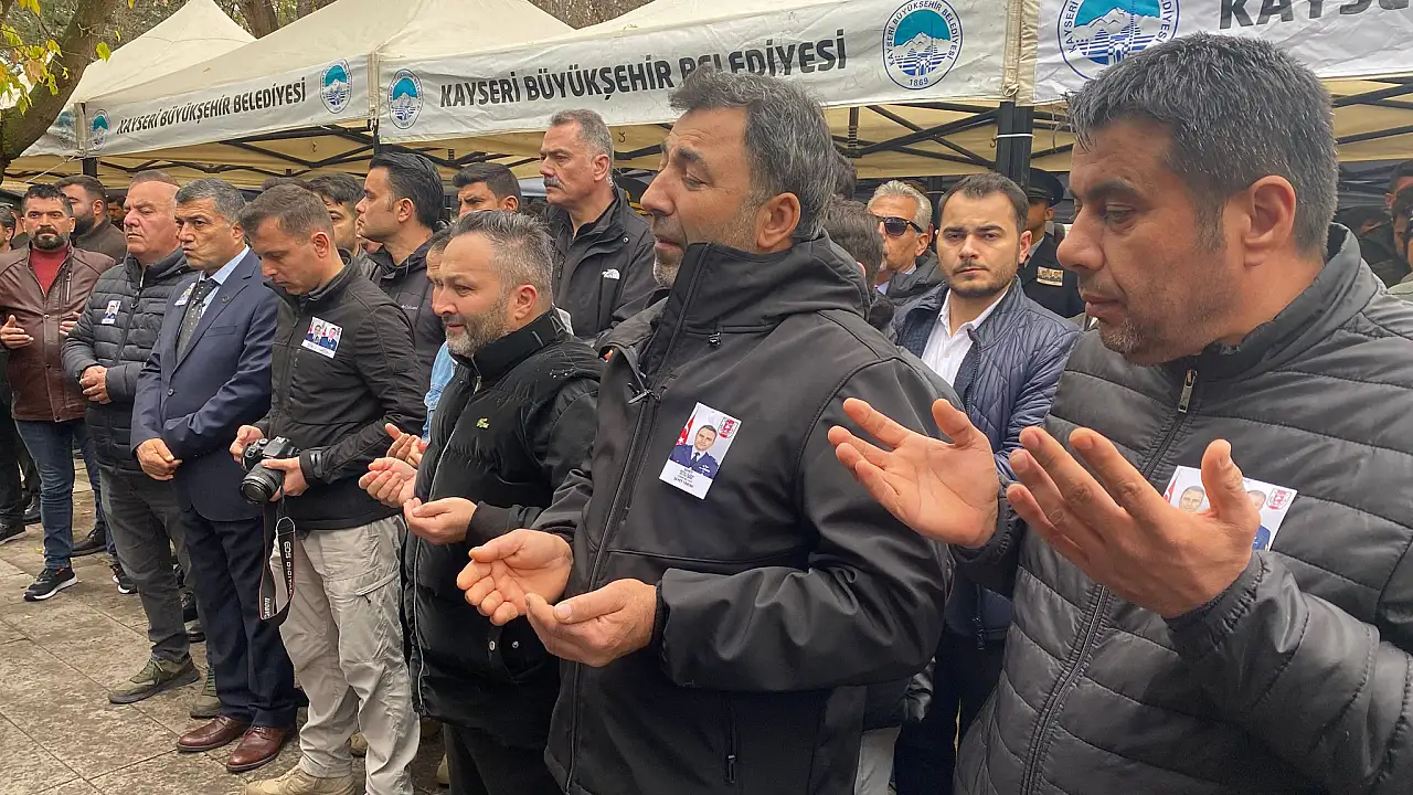 Kayseri şehidini son yolculuğuna uğurladı