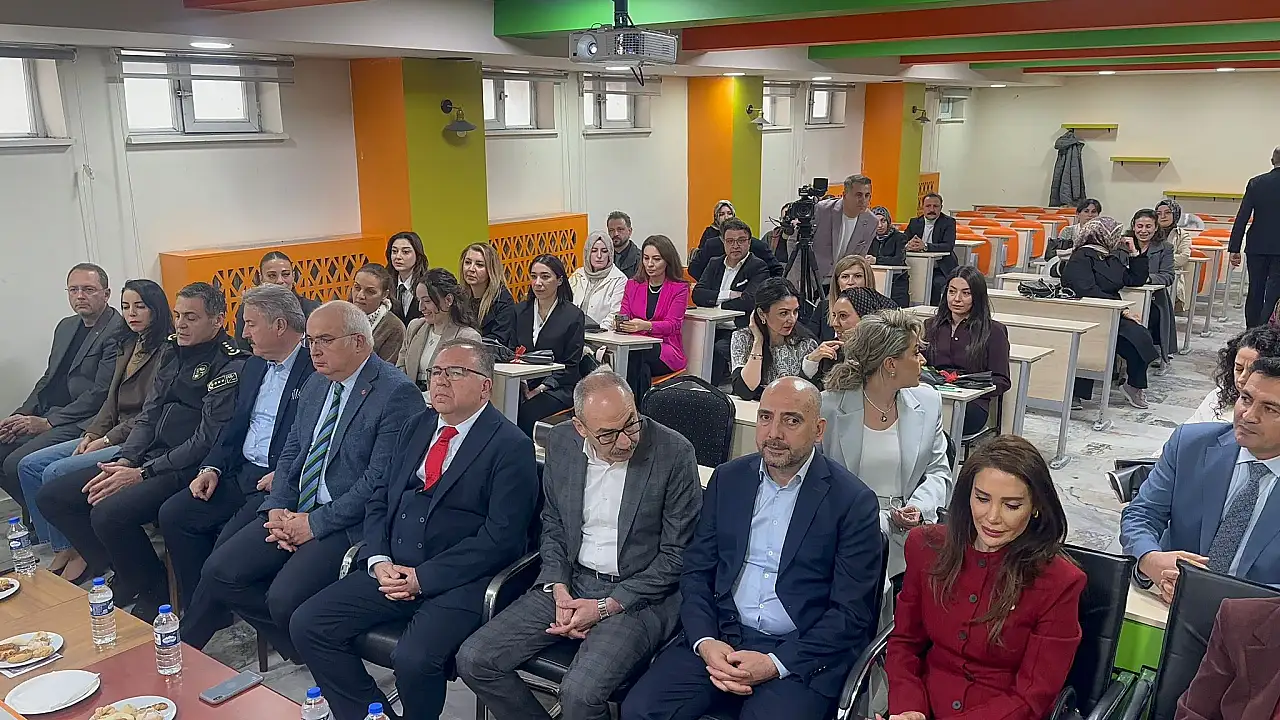 Kayseri'de 'Adab-ı Muaşeret' yarışmasında nezaket ve vefa öne çıktı