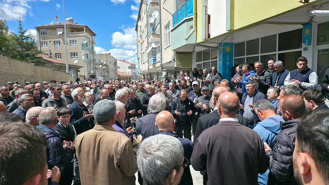 Bünyan'da kalp krizinden hayatını kaybeden muhtar, son yolculuğuna uğurlandı