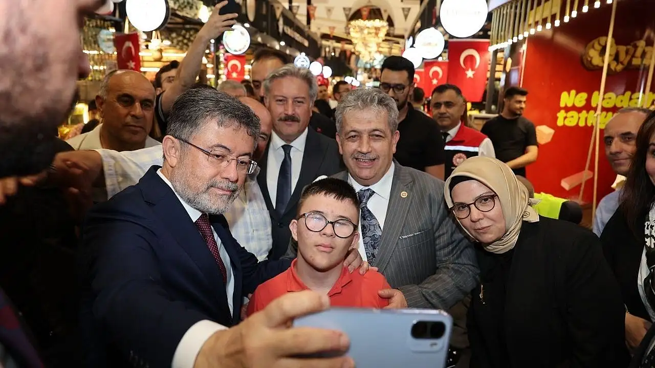 Çarşı Melikgazi'nin resmi açılışı Bakan Yumaklı'nın katılımıyla yapıldı