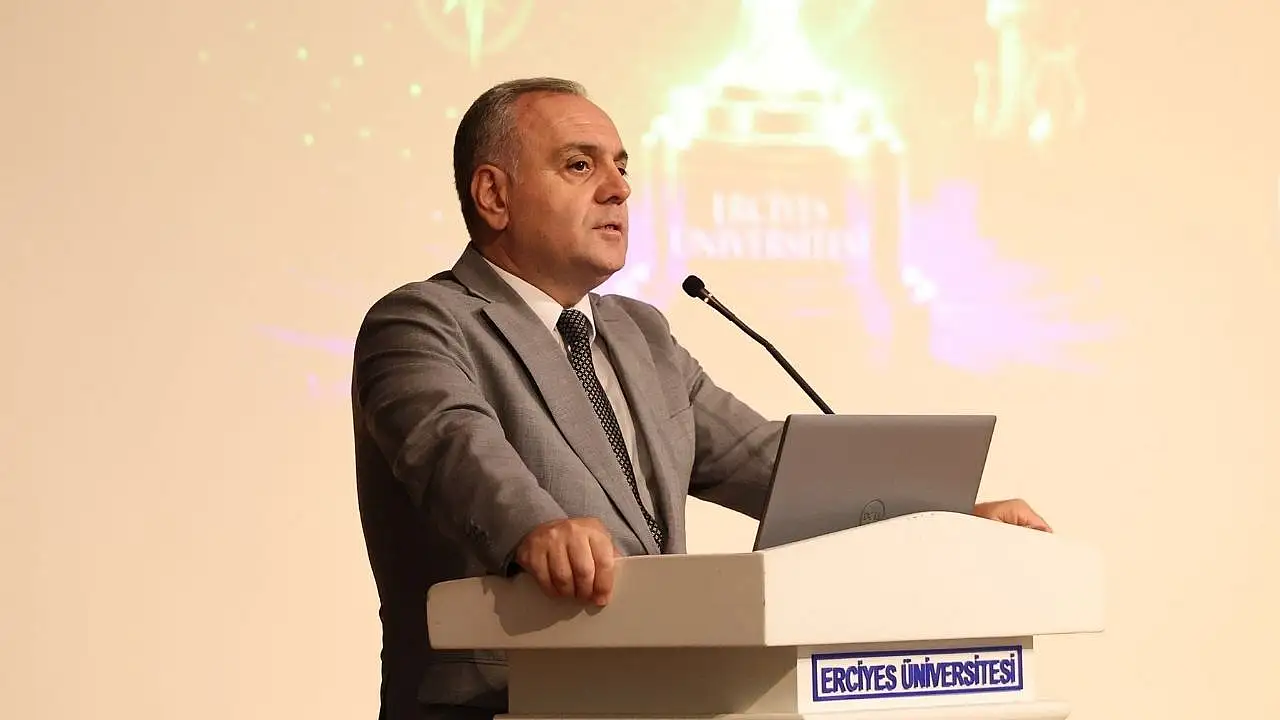 ERÜ'de '2025 Yılı Araştırma Performans Ödül Töreni' düzenlendi