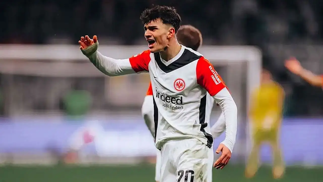 Okan Buruk devreye girdi Milli Futbolcu Galatasaray'a geliyor!