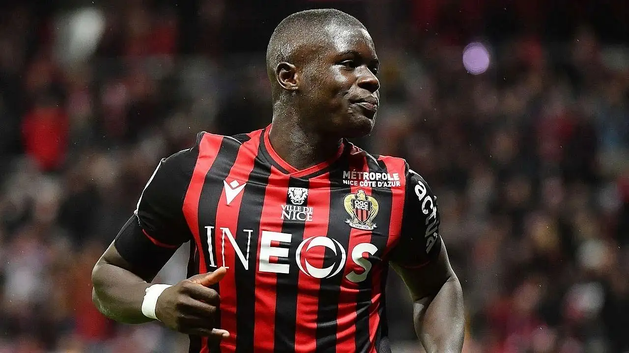 Fenerbahçe'de fırsat transfer! Yıldız futbolcu bedava geliyor!