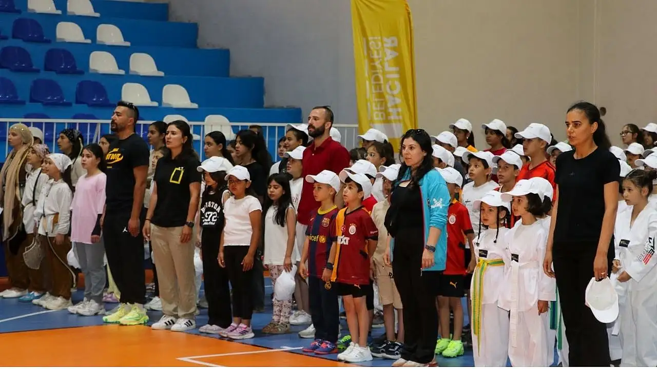 Hacılar'da Yaz Spor Okulları'nın açılış töreni yapıldı