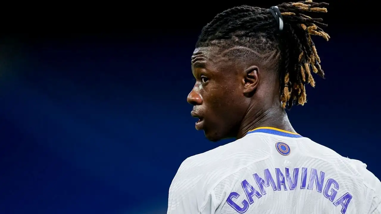 Galatasaray transferde sessizliğini bozuyor! Orta saha geliyor