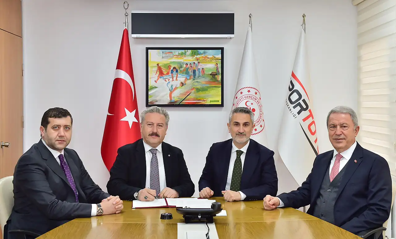 Ersoy'dan Erciyes 38 FK'ya büyük destek müjdesi: 58 milyon TL'lik dev yatırım başlıyor