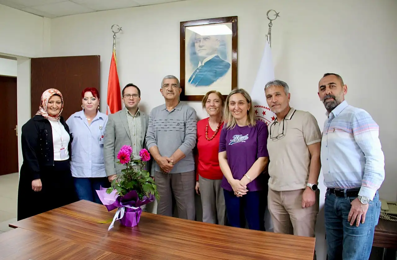 Kayseri'de emekli olan 43 yıllık doktora veda