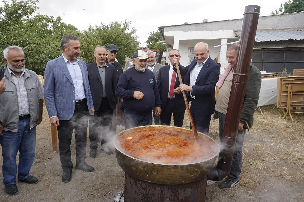 Saadet Partisi Bünyan'da geleneksel piknikte buluştu