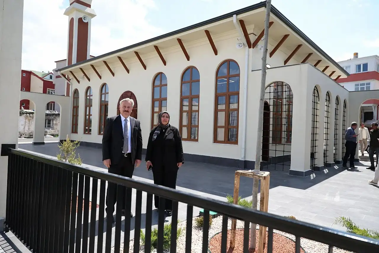 Kayseri'nin butik, Hayrat Camii'si tamamlandı