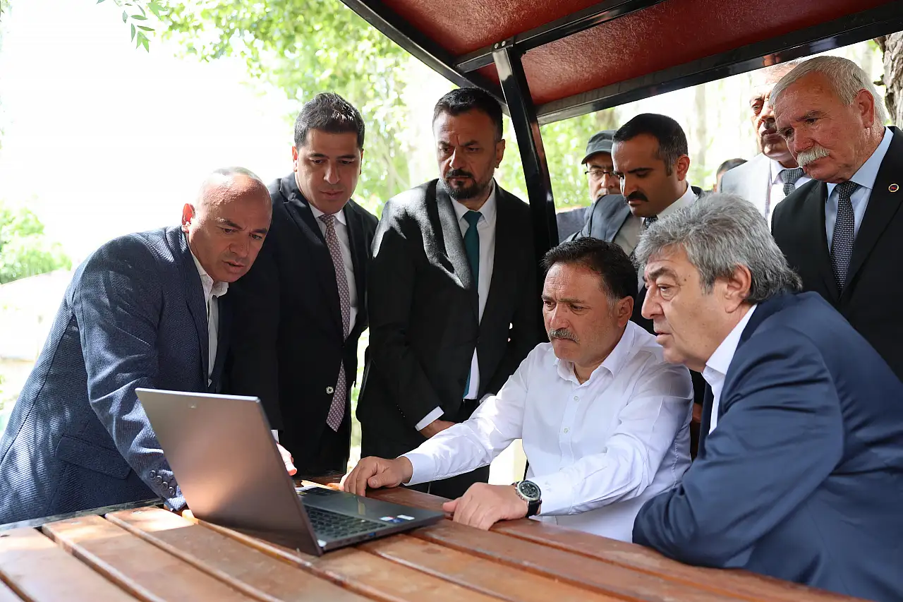 Vali Çiçek Pınarbaşı ilçesindeki yatırımları yerinde inceledi