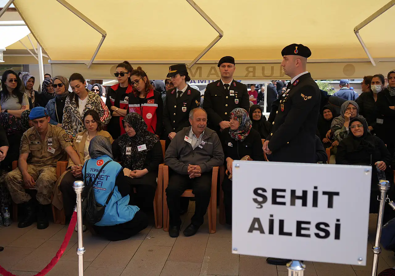 Şehit babasının gururlu duruşu: Ben de şehit babası oldum