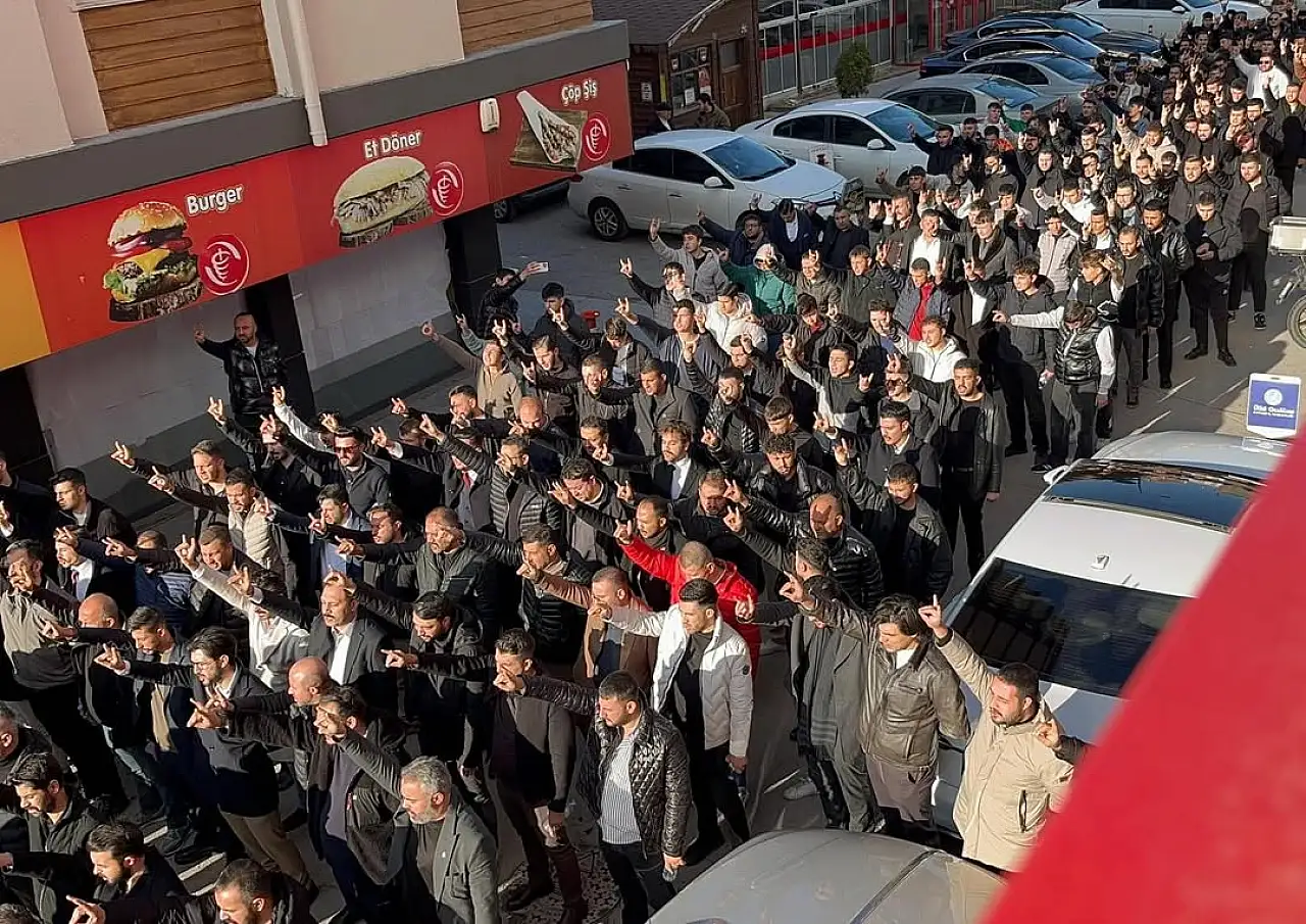 Başkan Yağmur'dan Ümit Özdağ'a sert çıkış: Onların yolu ümitsiz bir Ümit'in peşinde sürüklenenlerin yoludur