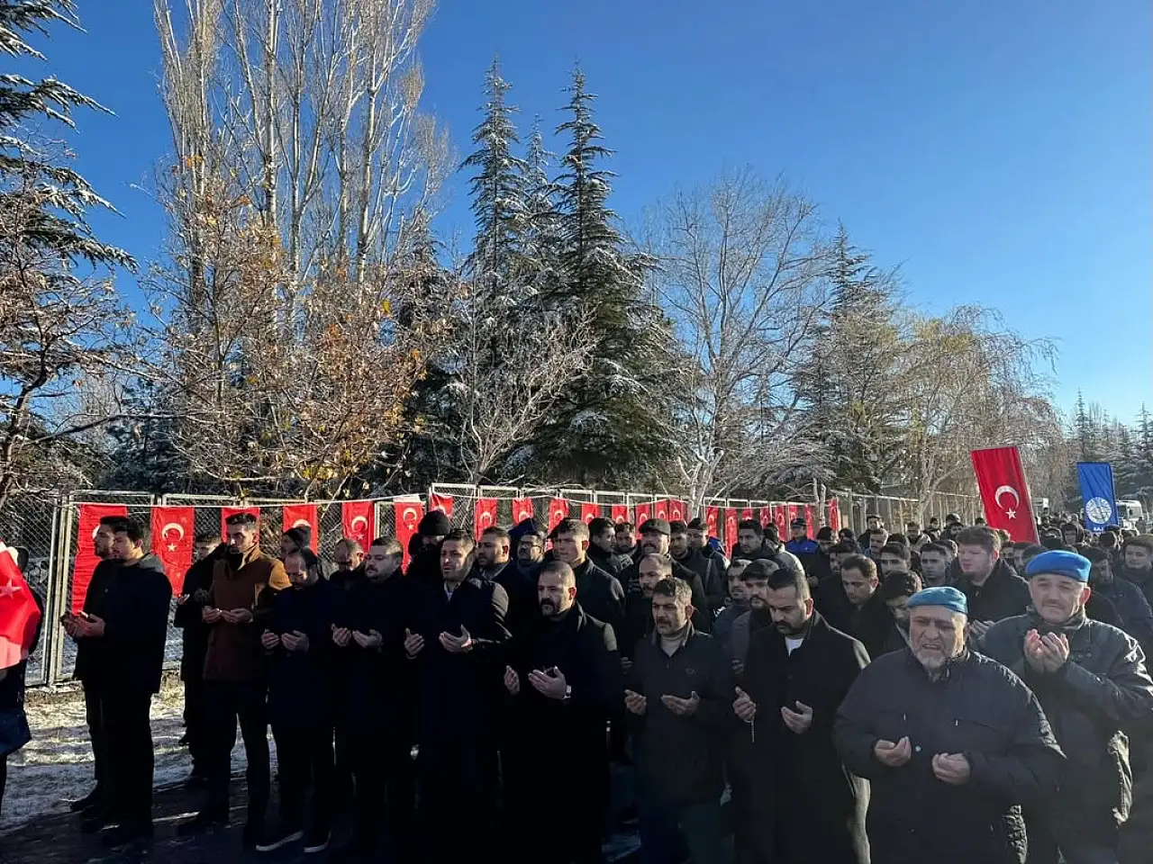 MHP ve Ülkü Ocakları Şehit Komandolar Durağı'ndaki anma programına katıldı