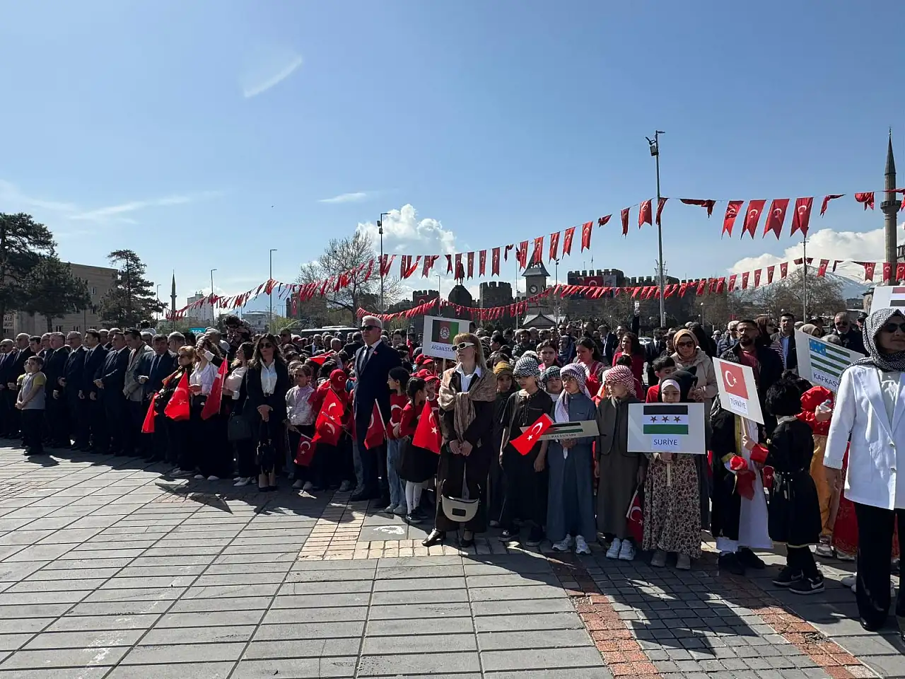 Kayseri'de 23 Nisan coşkuyla kutlandı
