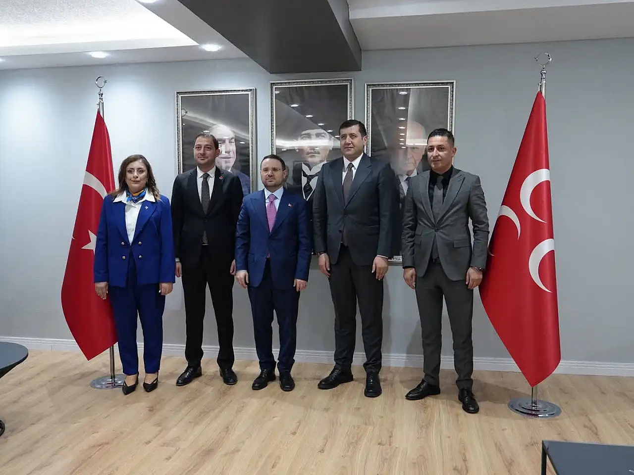 MHP'den Adalet Bakanı Akın Gürlek'e samimi ve sıcak karşılama