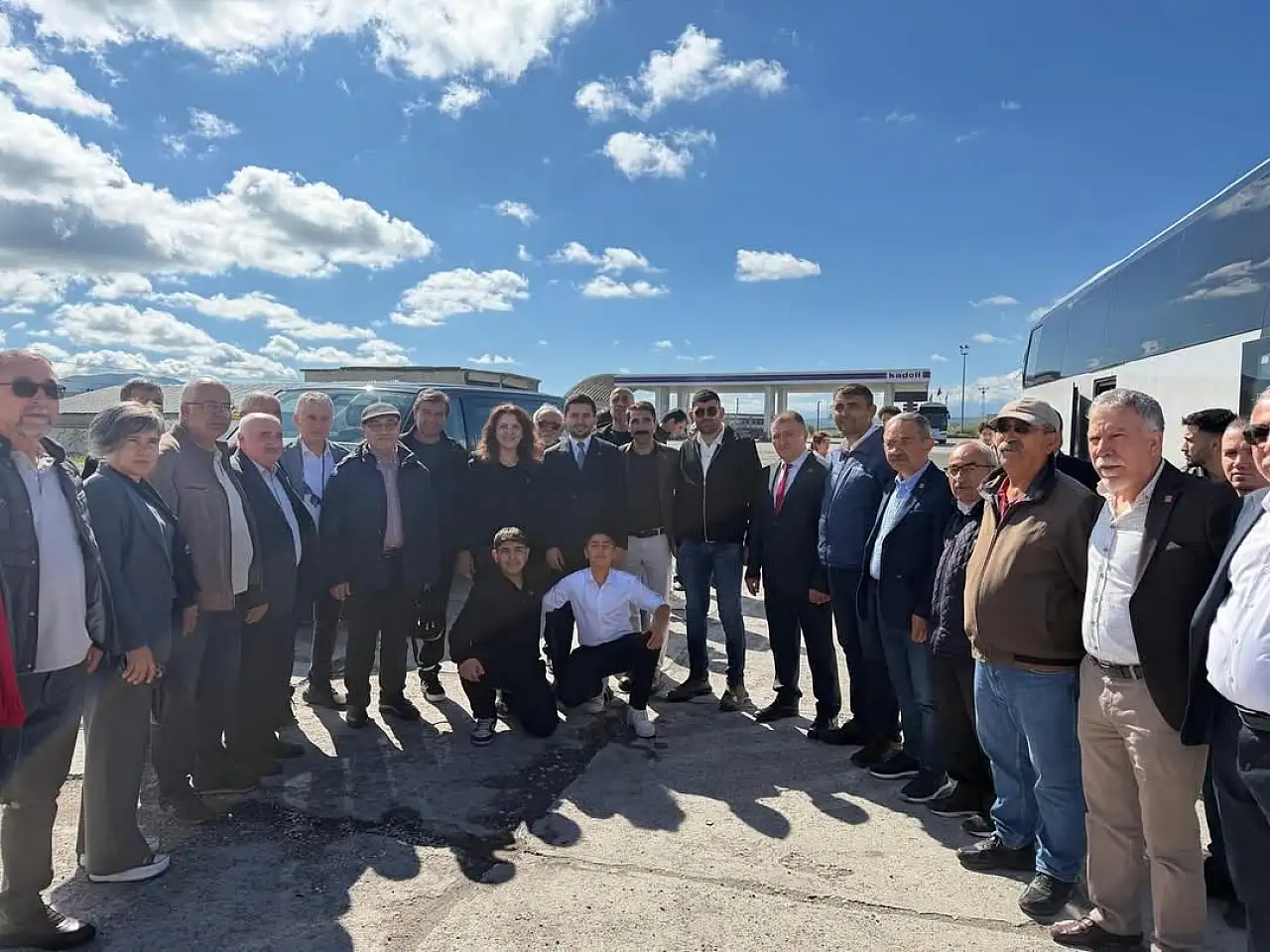 CHP Kayseri İl örgütü Özgür Özel ile bayramlaşmak üzere Ankara'ya gitti