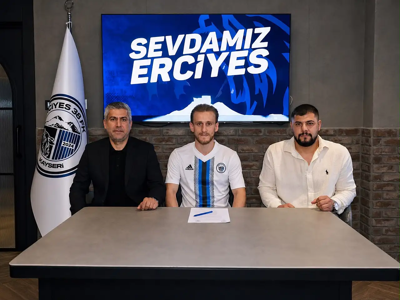 Osman Şahin resmen Erciyes 38 FK'da