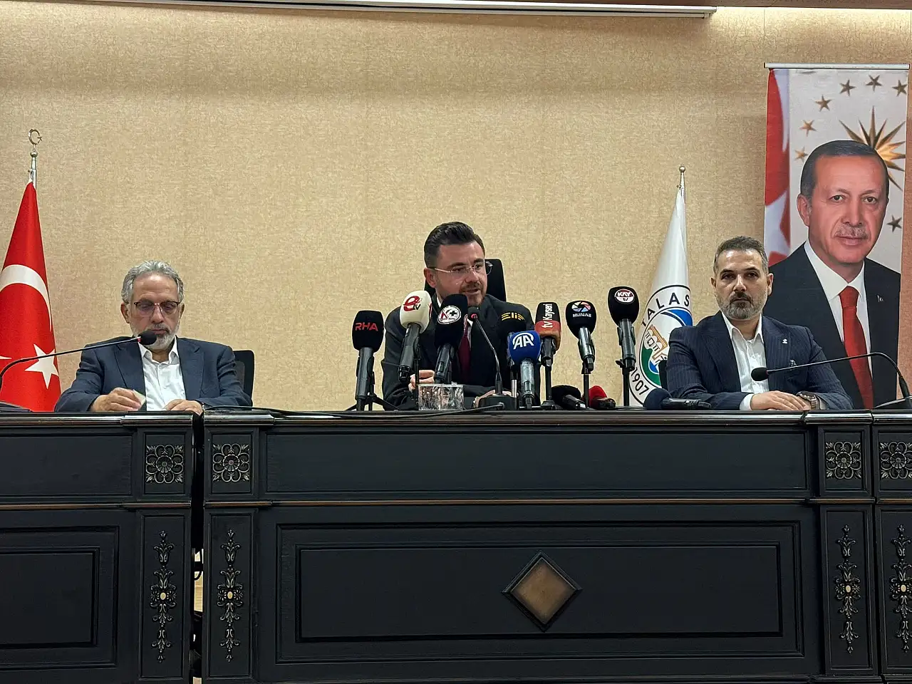 Hüseyin Okandan'dan 'Algı operasyonu' tepkisi