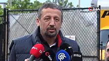 Hidayet Türkoğlu, A Milli Futbol Takımı'nın antrenmanını ziyaret etti