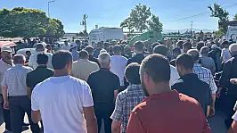 Şüphelinin minibüsle kaçarken çarptığı şahıs toprağa verildi