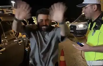 Alkol çıkmayınca sevinçten yerinde duramadı