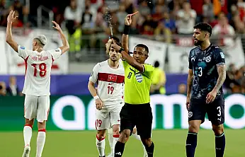 Almiron'un kırmızı kartı, FIFA Dünya Kupası'nda ilk