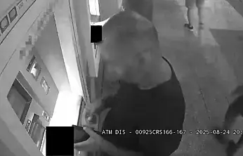 ATM'den geri çıkan parayı cüzdanına alan şahıs kayıplara karıştı