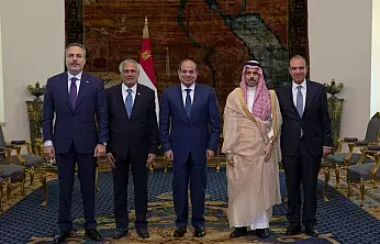 Bakan Fidan, Mısır Cumhurbaşkanı es-Sisi ile bir araya geldi