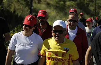 Başkan Büyükkılıç, doğa yürüyüşünde sporseverlerle bir araya geldi