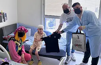 Beşiktaş Taraftar Grubu'ndan KANKA Hastanesi'ne moral ziyareti