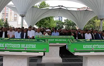 Bisikletten düşerek hayatını kaybeden Mustafa Tümgüç toprağa verildi