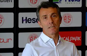 Bülent Korkmaz resmen Antalyaspor'da! Kayserispor'un yeni rakibi oldu