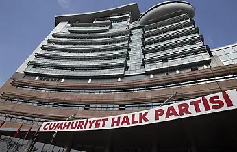 CHP'de yaprak dökümü! 264 eski vekil istifa etti