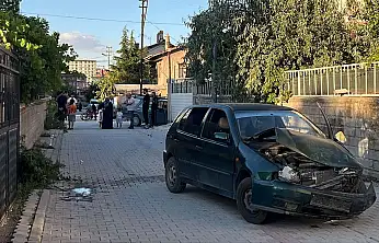 Ehliyetsiz çocuk sürücünün karıştığı kazada 2'si çocuk 5 kişi yaralandı