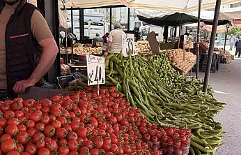 Kayseri'de havalar ısındı pazarda fiyatlar düştü