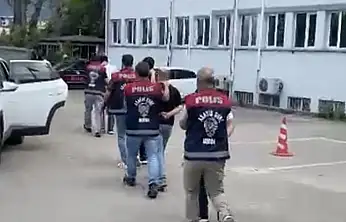 İş ve burs vaadiyle hesap avına çıkan şebekeye film gibi operasyon