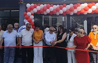 Kadın Giyim Mağazası BY Gardrop yeni yerinde hizmete açıldı