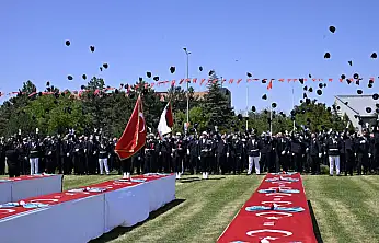 Kayseri'de 411 polis adayı mezun oldu