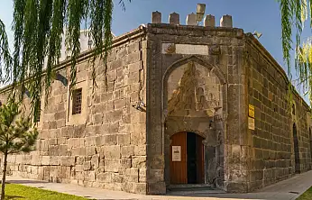 Kayseri'nin asırlık hazinesi Gülük Camii