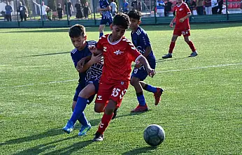 Kayseri U-11 Ligi'nde şampiyon Melikgazi Belediyespor oldu