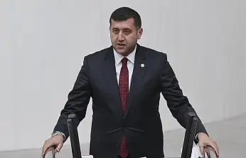 MHP'li Ersoy, kokpit ve kabin ekiplerinin yeşil pasaport talebini TBMM gündemine taşıdı