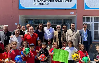Milli takıma destek için çocuklarla buluştular Kayseri'de anlamlı etkinlik