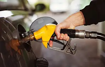 Motorine bir zam daha geliyor! Tabela bu gece değişecek
