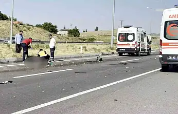 Otomobil ile motosiklet çarpıştı: 1 ölü, 1 yaralı
