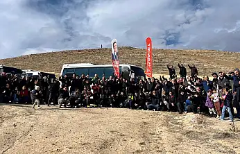 Saadet Partisi İl Başkanlığı fidanları toprakla buluşturdu