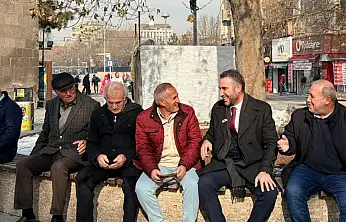 SP Kayseri teşkilatı, emeklilerin sorunlarını sahada dinledi